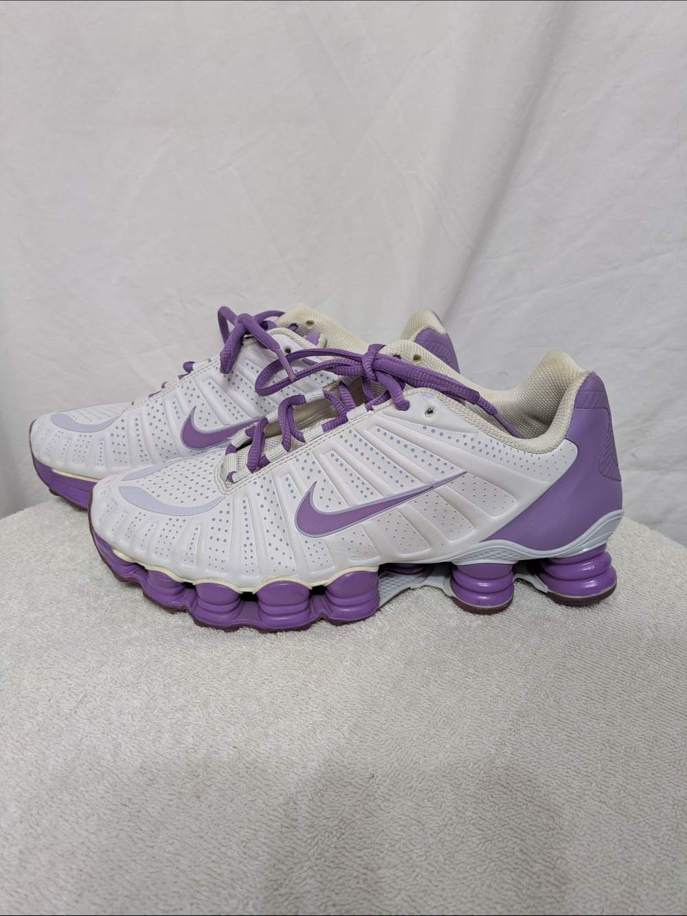 Nike Shox NZ White Purple Sneakers Size 7.5